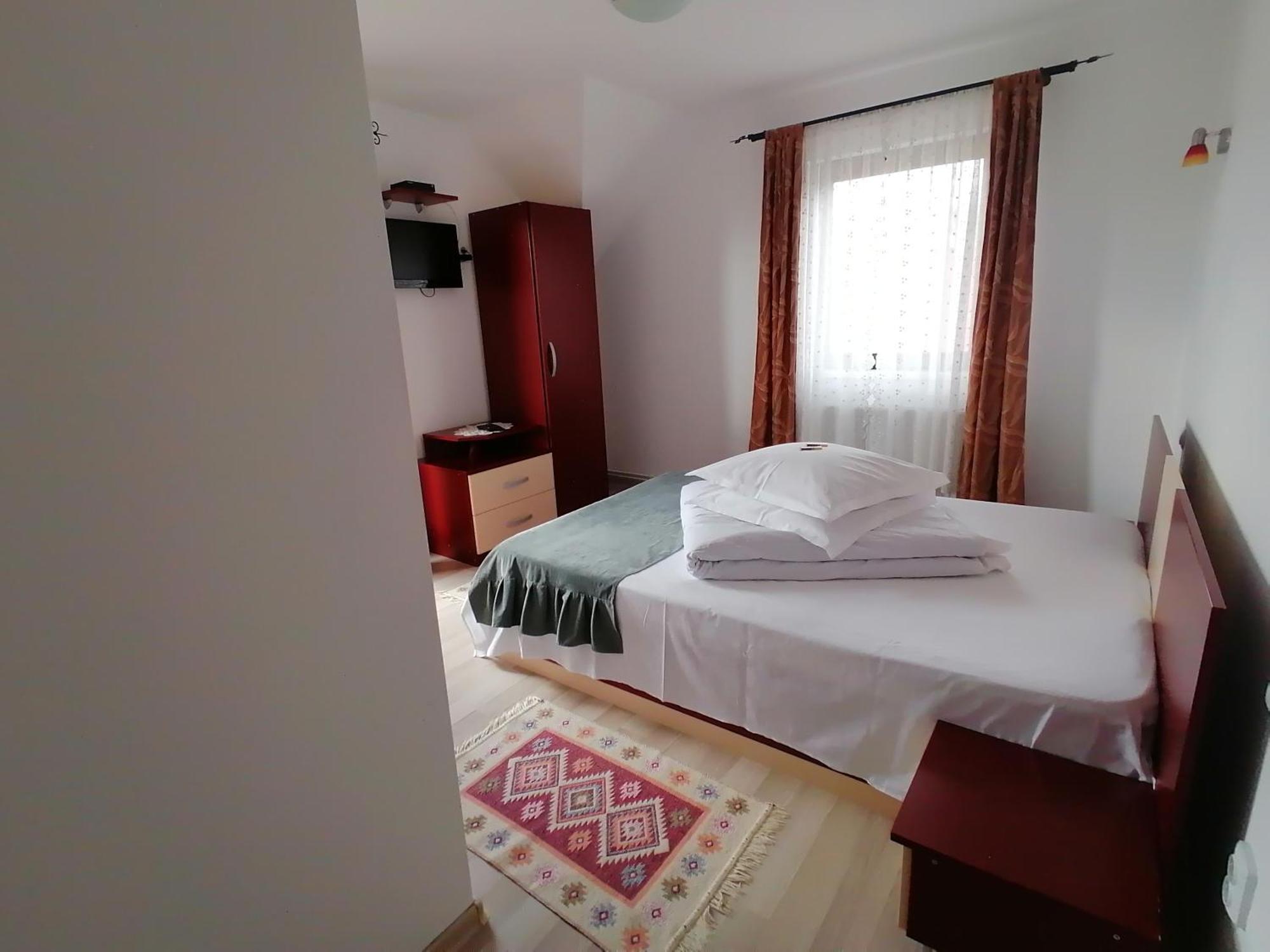 Garofita Pietrei Craiului Hotel Pestera  Ngoại thất bức ảnh