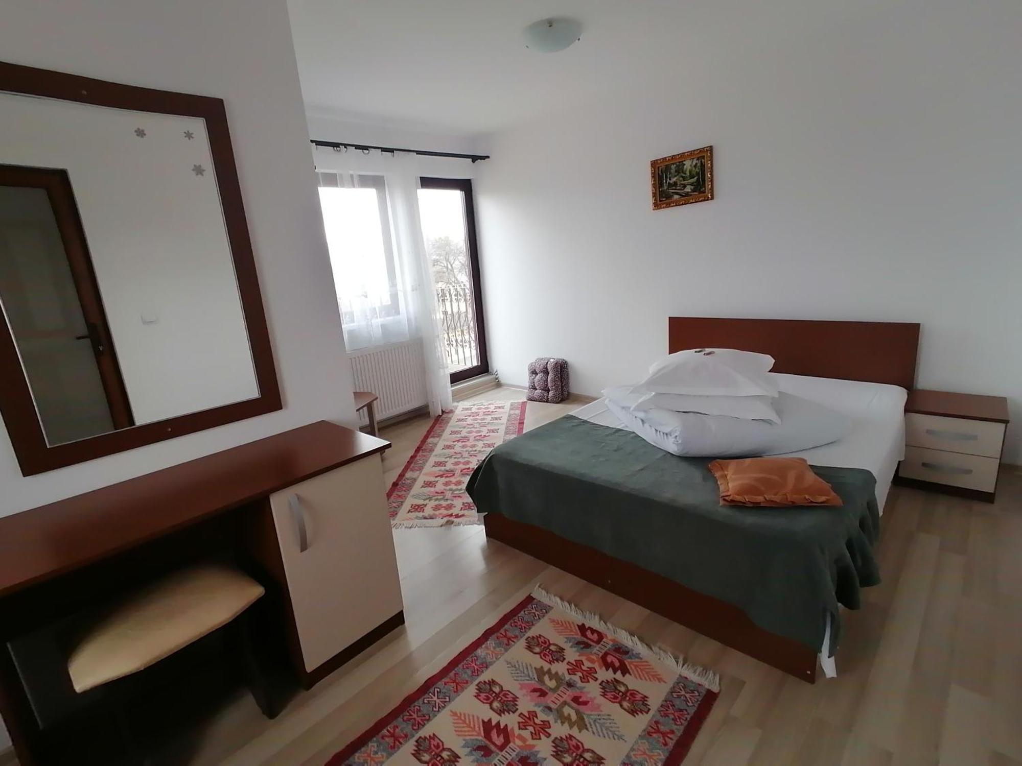 Garofita Pietrei Craiului Hotel Pestera  Ngoại thất bức ảnh